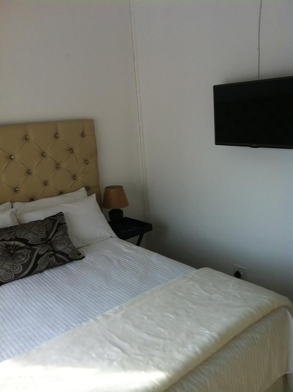 130 Market Bed And Breakfast Γιοχάνεσμπουργκ Δωμάτιο φωτογραφία