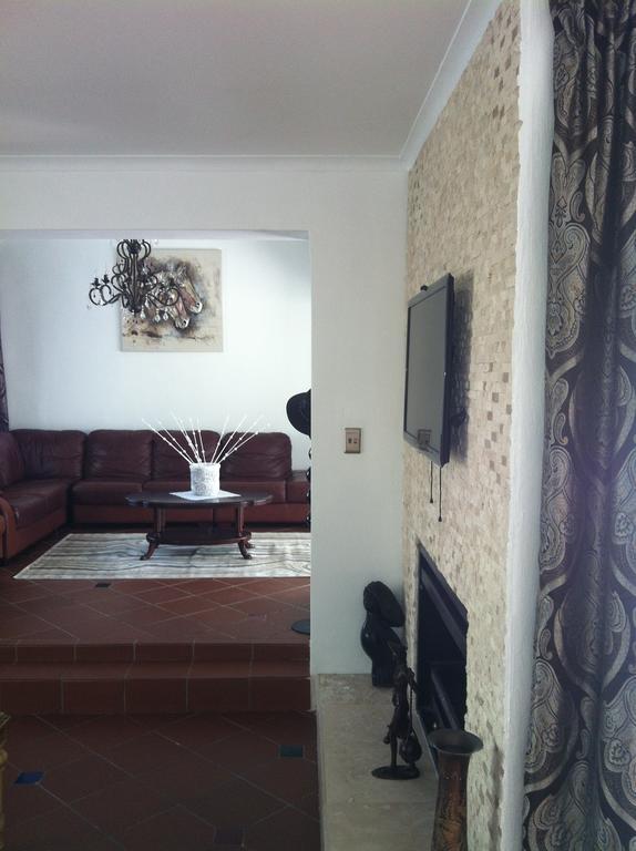 130 Market Bed And Breakfast Γιοχάνεσμπουργκ Δωμάτιο φωτογραφία